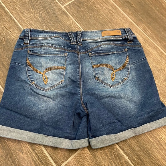 YMI Distressed Cuffed Jean Shorts - Picture 8 of 10